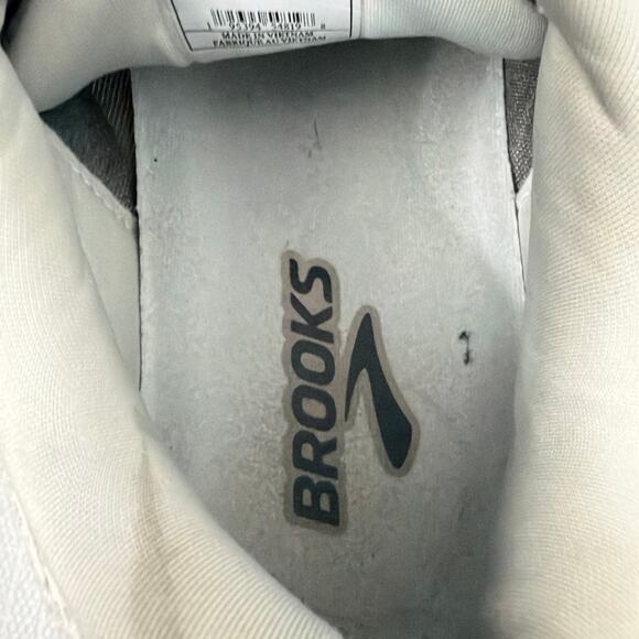 Brooks Ghost Max 2 Shoes Mens Size 13 Running White Pelican Oyster Colorway main image 6